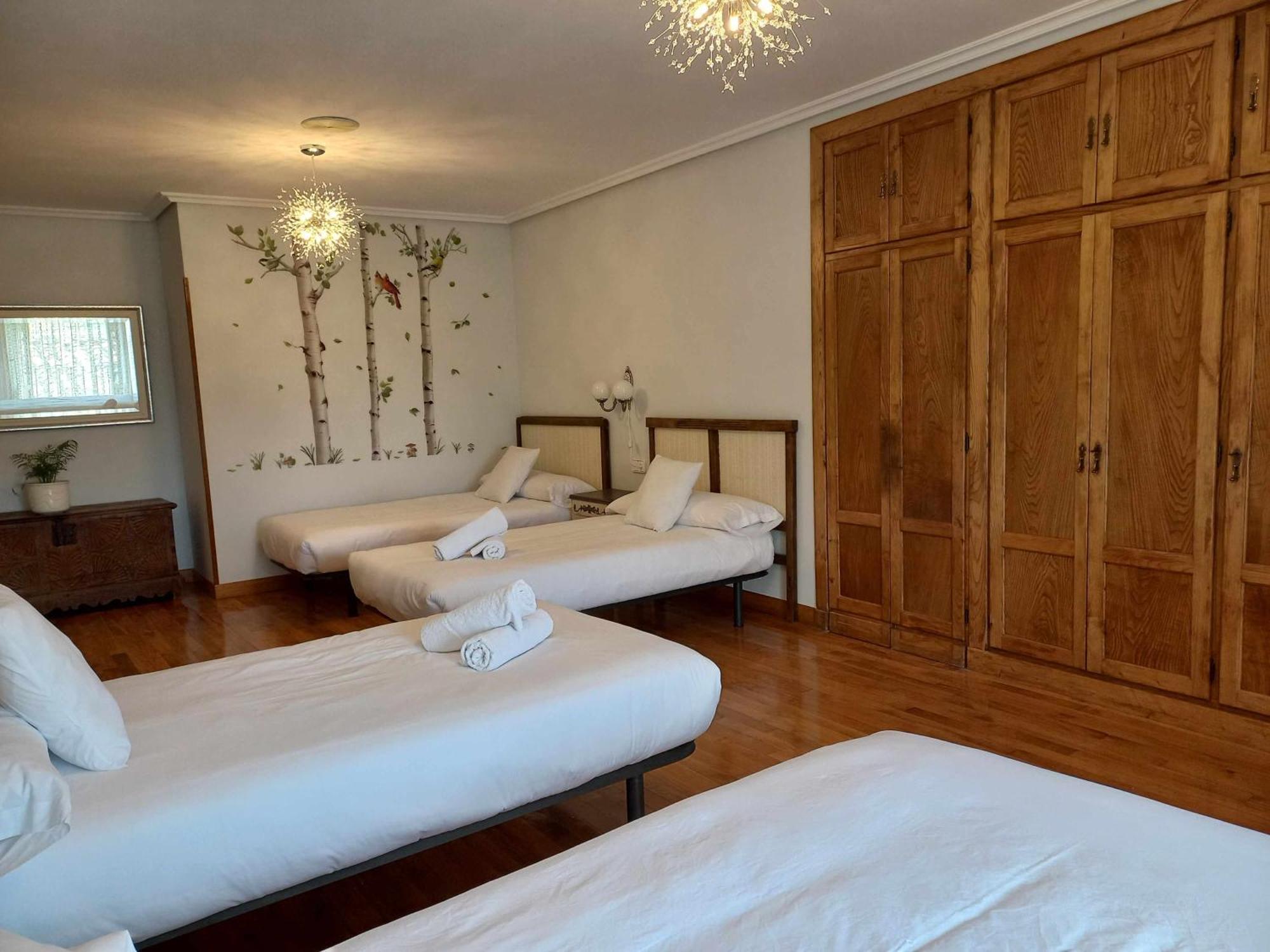 Casa Albaitar Con Piscina Y Sala De Juegos Azcona Esterno foto